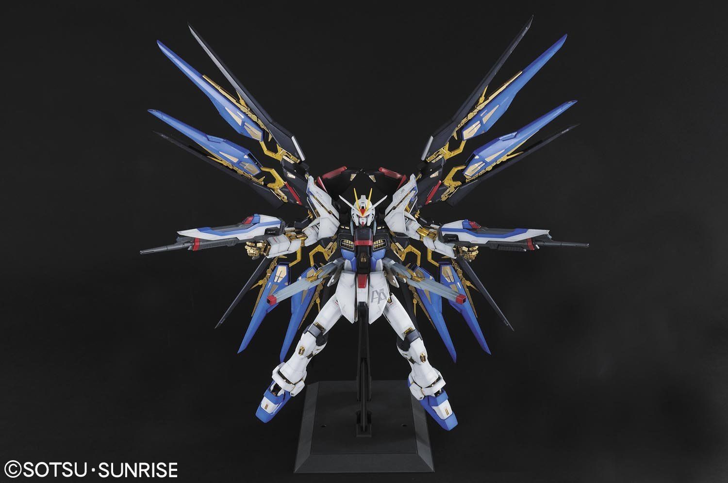 Gundam 1/60 PG Seed Destiny ZGMF-X20A Strike Freedom Model Kit