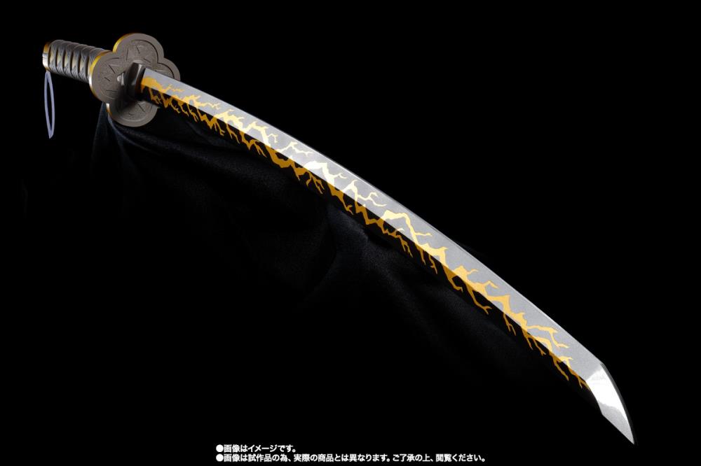 Bandai Proplica Demon Slayer: Kimetsu no Yaiba Zenitsu Agatsuma's Nichirin Sword