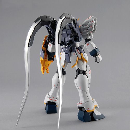 Gundam 1/100 MG Gundam Wing EW XXXG-01SR Gundam Sandrock Model Kit