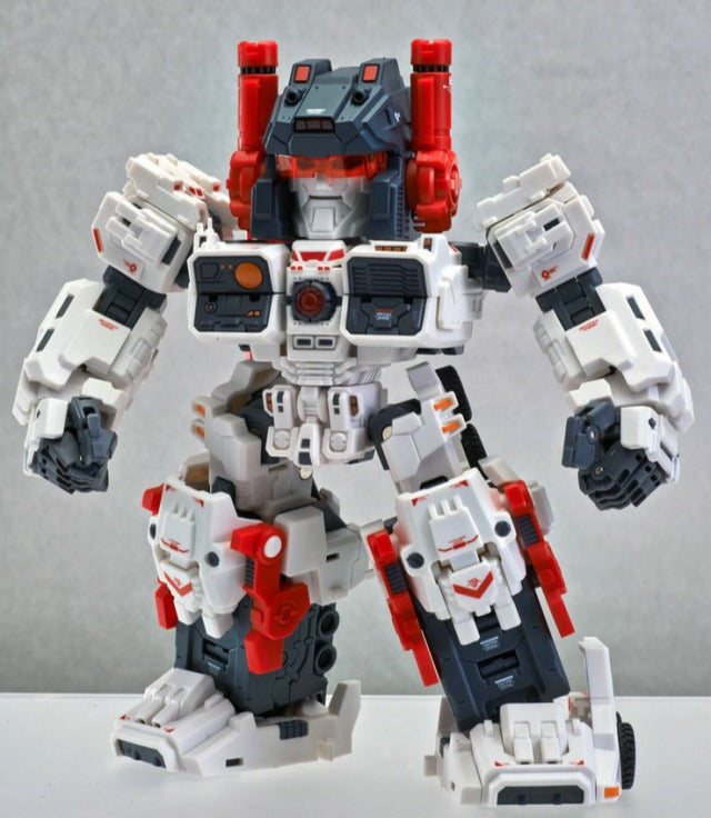 Master Made SDT-01 Mega Series and ST-03 Statue Series Titan Action Figure