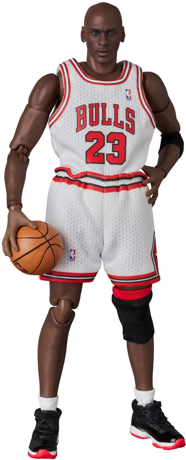 Mafex No. 255 Michael Jordan Chicago Bulls Home NBA Action Figure