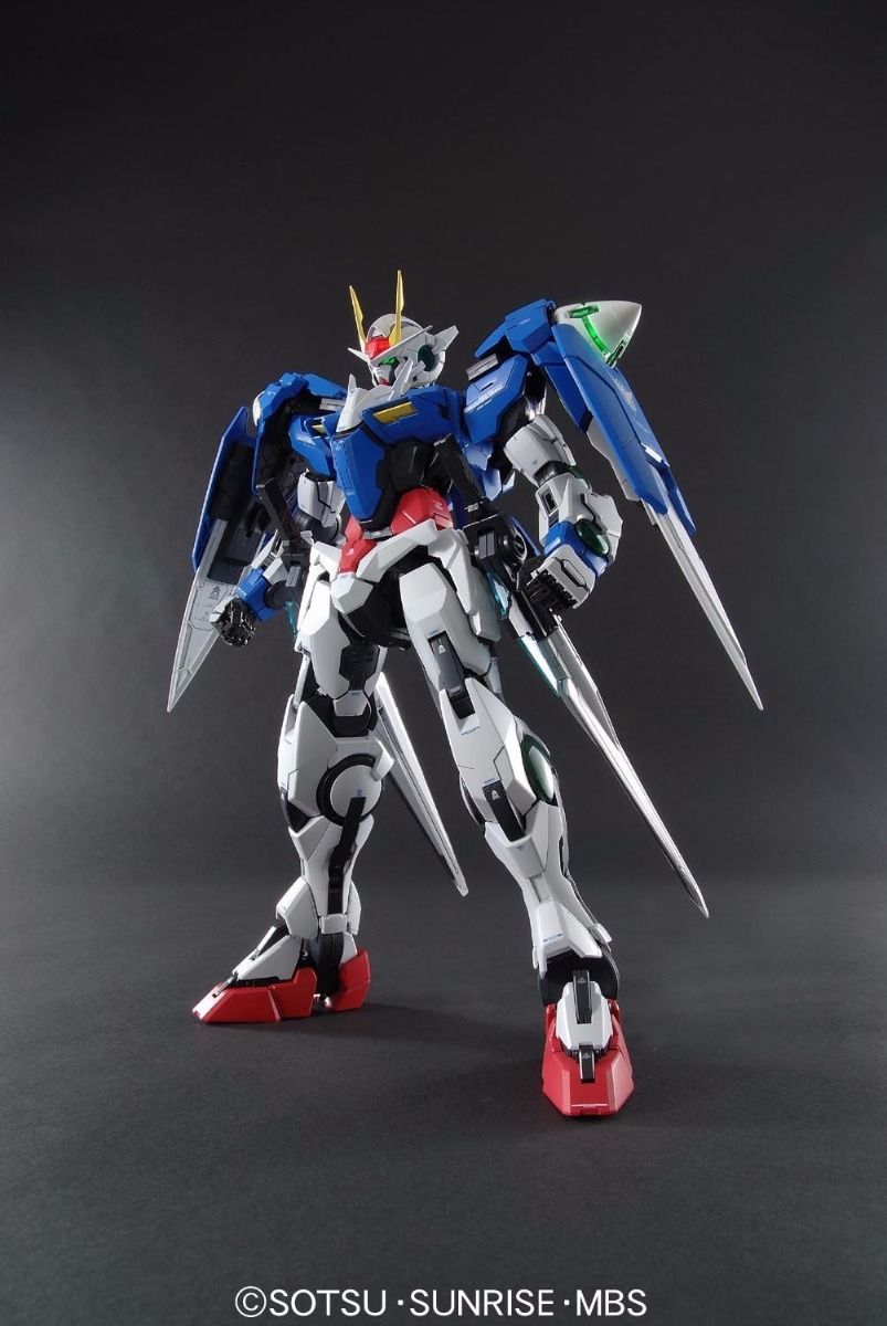 Gundam 1/60 PG Gundam 00 GN-0000+GNR-010 00 Raiser Model Kit