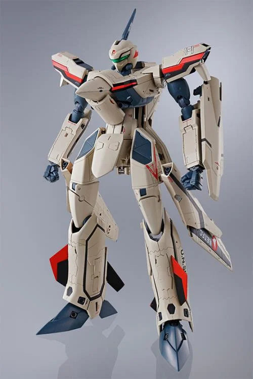 Bandai DX Chogokin Macross Plus YF-19 (Isamu Alva Dyson Use) Action Figure