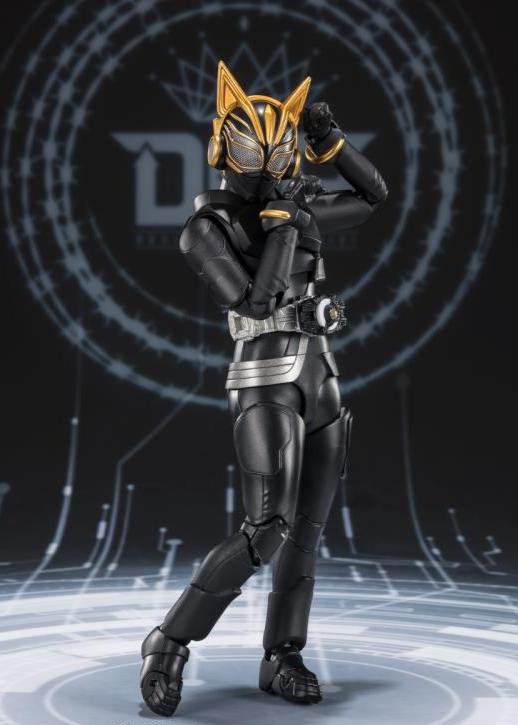 S.H. Figuarts Masked Kamen Rider Geats Kamen Rider Nago Entry Raise Form & Entry Raise Set Exclusive Action Figure