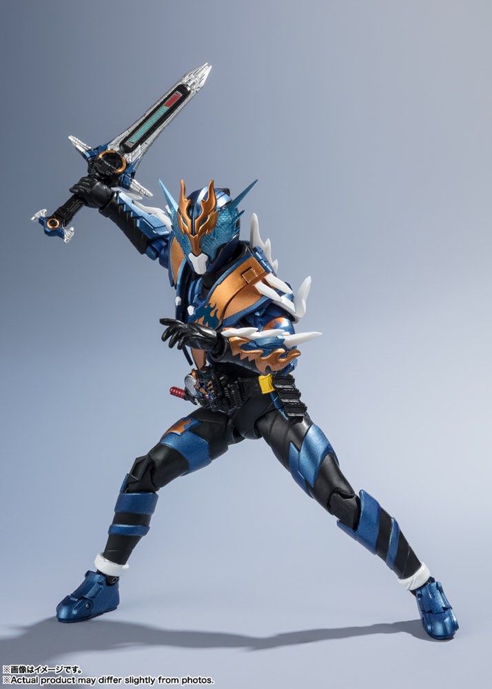 Kamen Rider Cross Build S.H. Figuarts Kamen Rider Build Cross-Z (Heisei Generations Edition) A
