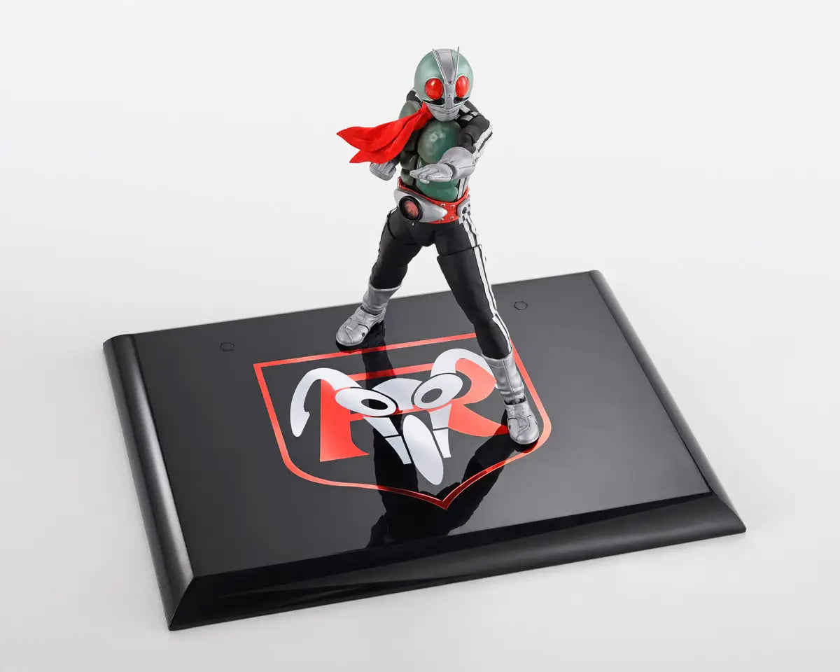 S.H. Figuarts Shinkocchou Seihou Kamen Rider 1 (Glorious Showa Rider Edition) Action Figure
