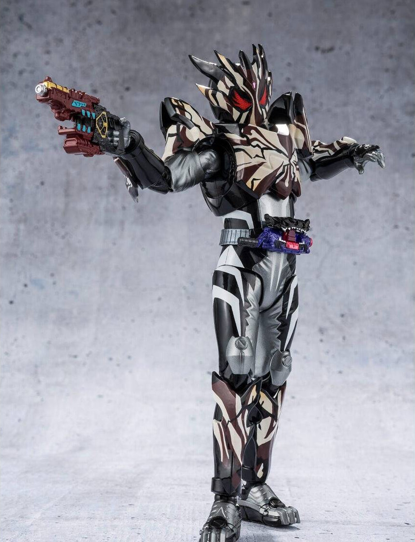 S.H. Figuarts Kamen Rider Bitter Gavv (Marblebreacookie Form) Action Figure