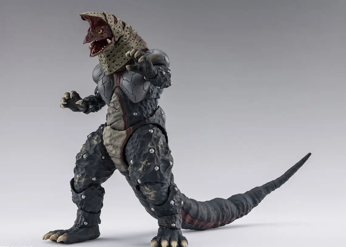 S.H. Figuarts Ultraman Golza 30th Anniversary Edition Action Figure