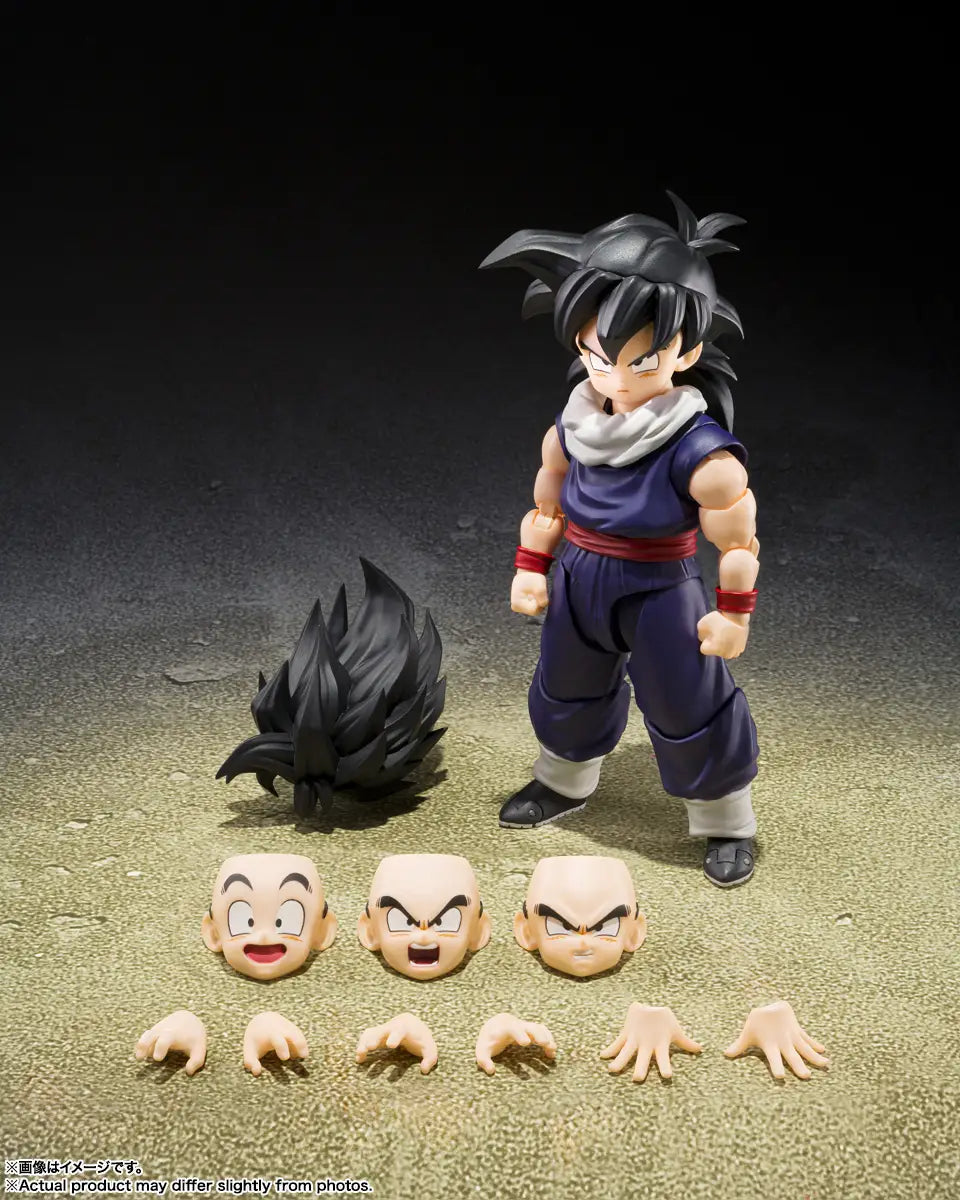 S.H. Figuarts Dragon Ball Z Gohan (Z-Fighters Group Base Ver. A) Limited Edition With Bonus Action Figure