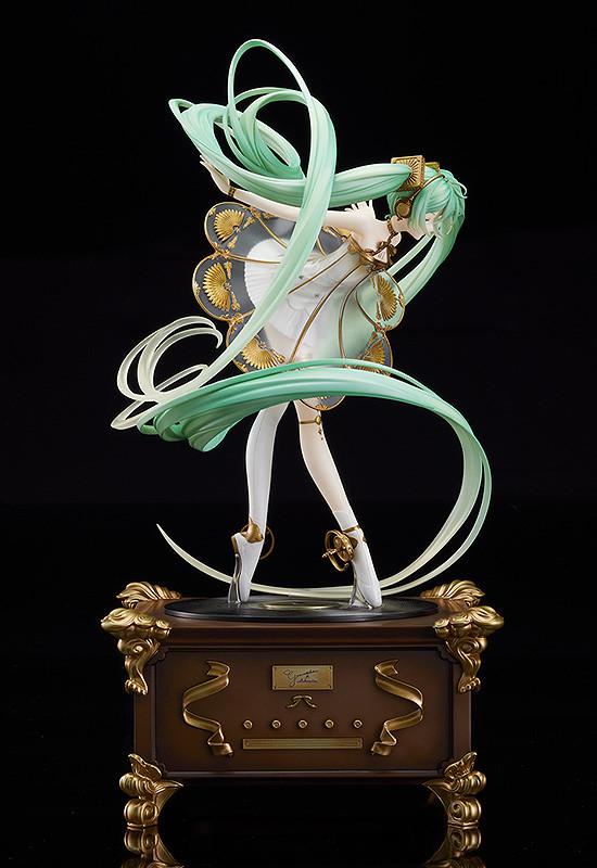 Good Smile Company 1/1 Hatsune Miku Symphony: 5th Anniversary Ver. Vocaloid Scale Figure