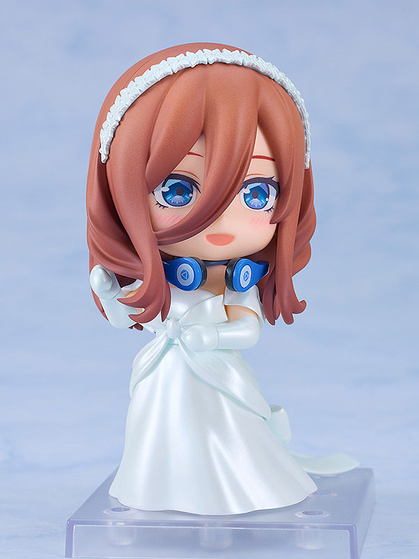 Nendoroid #2374 Miku Nakano (Wedding Dress Ver.) The Quintessential Quintuplets