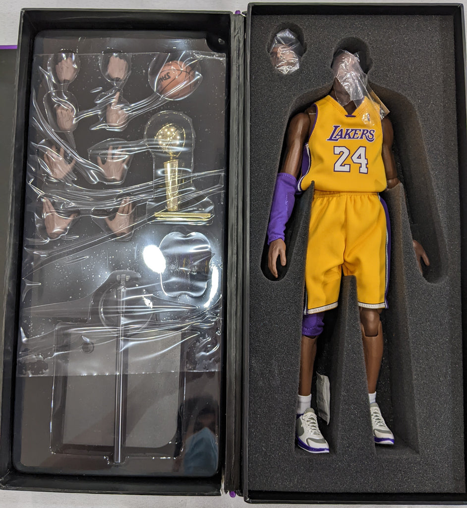 Enterbay NBA Collection Kobe Bryant LA Lakers 1/6 Scale Real Masterpiece  Action Figure Set