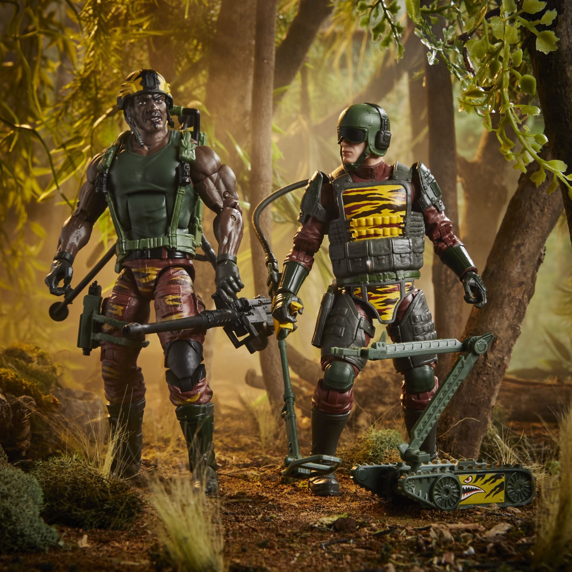 Hasbro G.I. Joe Classified Series #126 Tiger Force Roadblock, Tripwire and M.A.C.L.E.O.D Action Figure