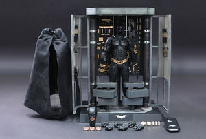 Hot Toys 1/6 The Dark Knight Batman Armory with Batman Figure Sixth Scale Figure MMS234