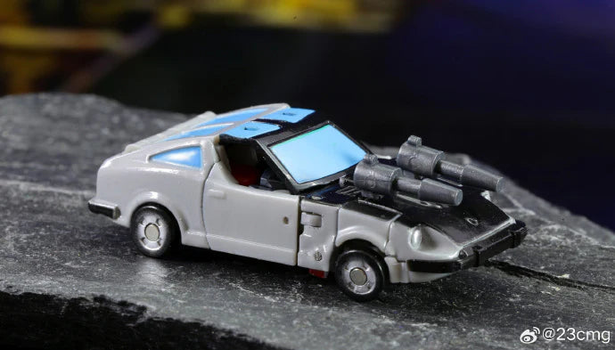 Galaxy Toys Mini Statue-04 At Full Speed Action Figure