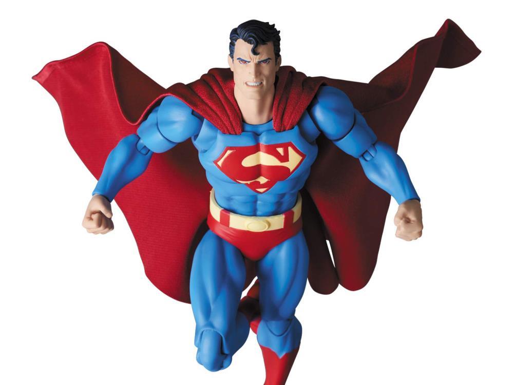 Mafex No. 117 DC Comics Superman (Hush Ver.) Action Figure Medicom