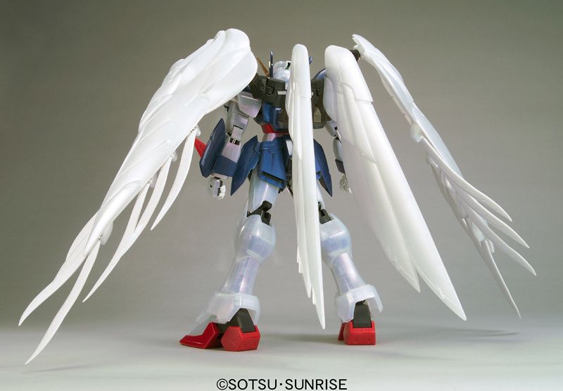 Gundam 1/60 PG Gundam Wing Endless Waltz XXXG-00W0 Wing Gundam Zero EW Pearl Mirror Coating Ver. (Wing Zero Custom) Model Kit