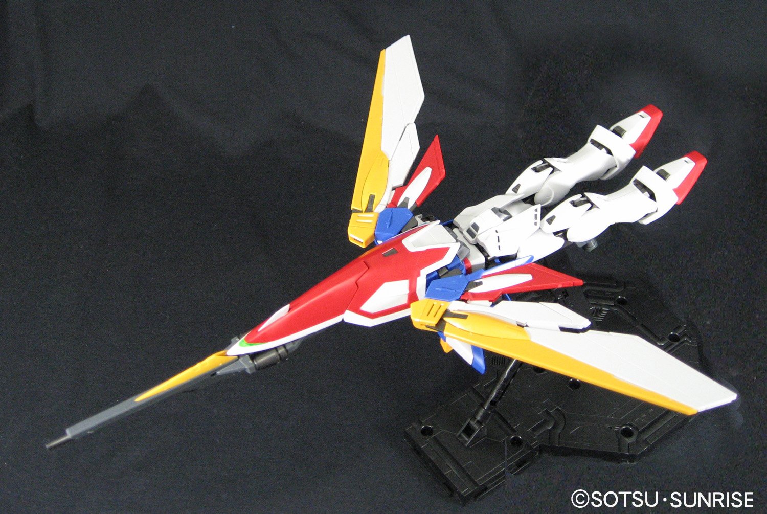 Gundam 1/100 MG Gundam Wing XXXG-01W Wing Gundam (TV ver.) Model Kit