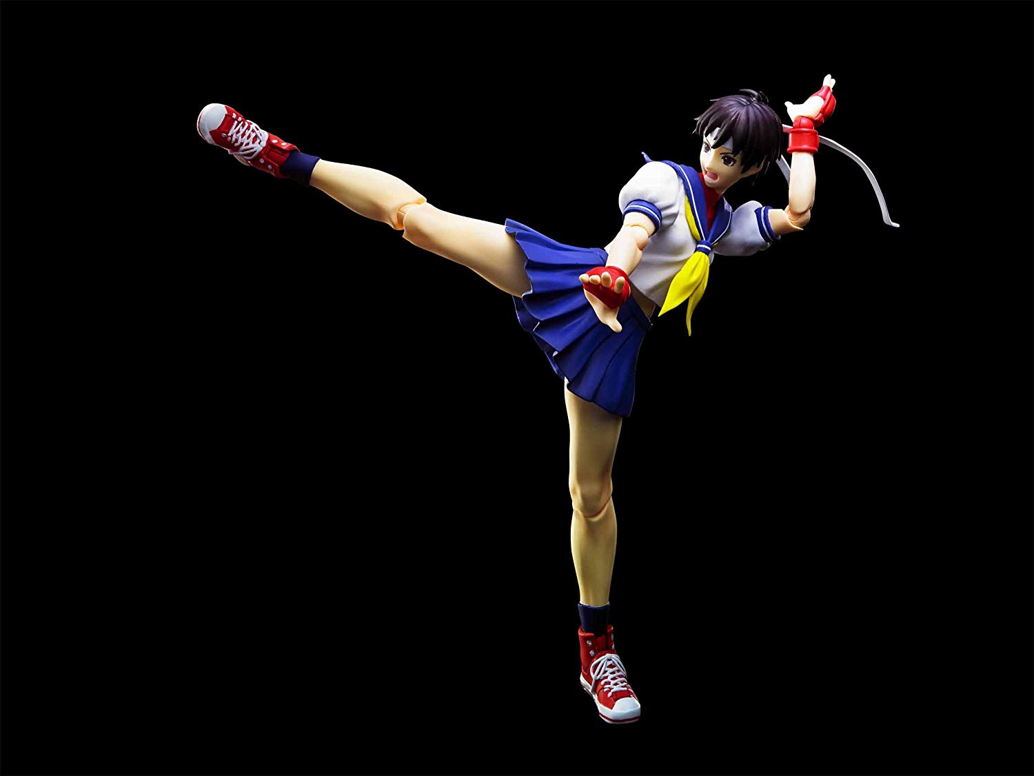 S.H. Figuarts Street Fighter V (5) Sakura Kasugano Action Figure 1