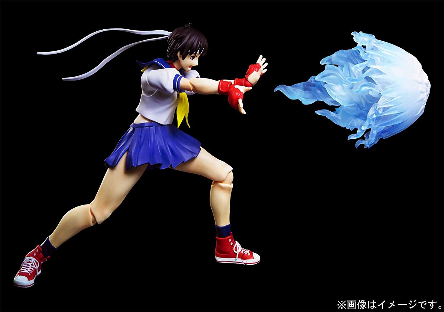 S.H. Figuarts Street Fighter V (5) Sakura Kasugano Action Figure 3