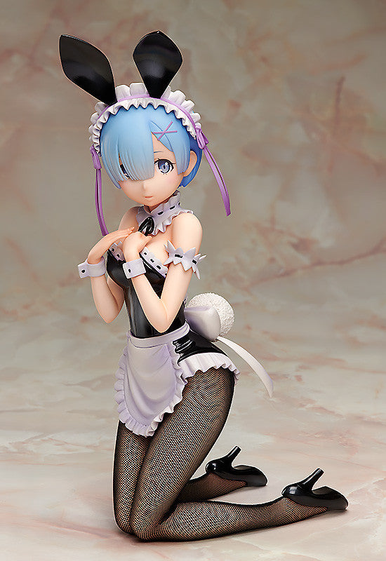 FREEing! 1/4 RE: Zero -Starting Life in Another World- Rem: Bunny Ver Scale Statue Figure PVC