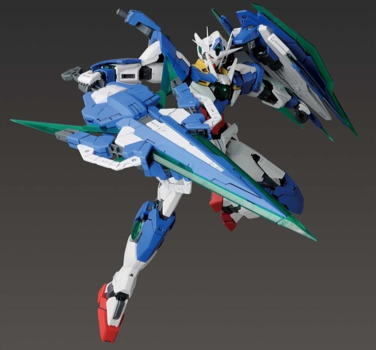 Gundam 1/100 MG Gundam OO Battlefield Record 00 Qan[T] (Quanta) Full Saber Model Kit 2