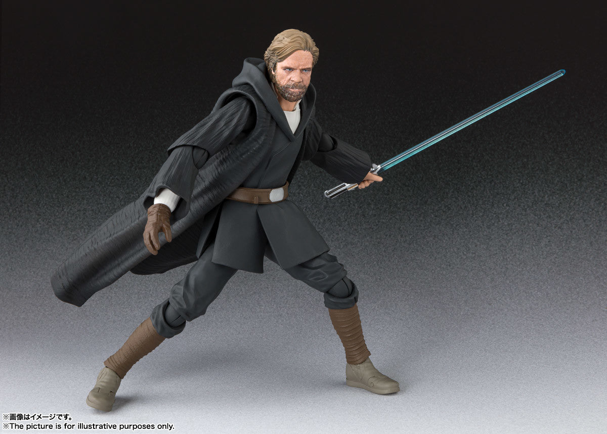 S.H. Figuarts Star Wars: The Last Jedi Luke Skywalker Battle of Crait Action Figure 1