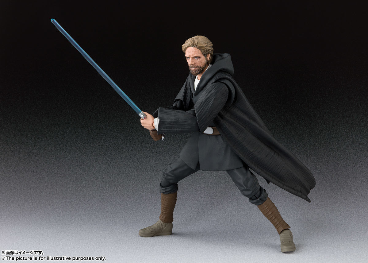 S.H. Figuarts Star Wars: The Last Jedi Luke Skywalker Battle of Crait Action Figure 6