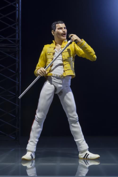 S.H. Figuarts Queen Live at Wembley Stadium Freddie Mercury Action Figure 3