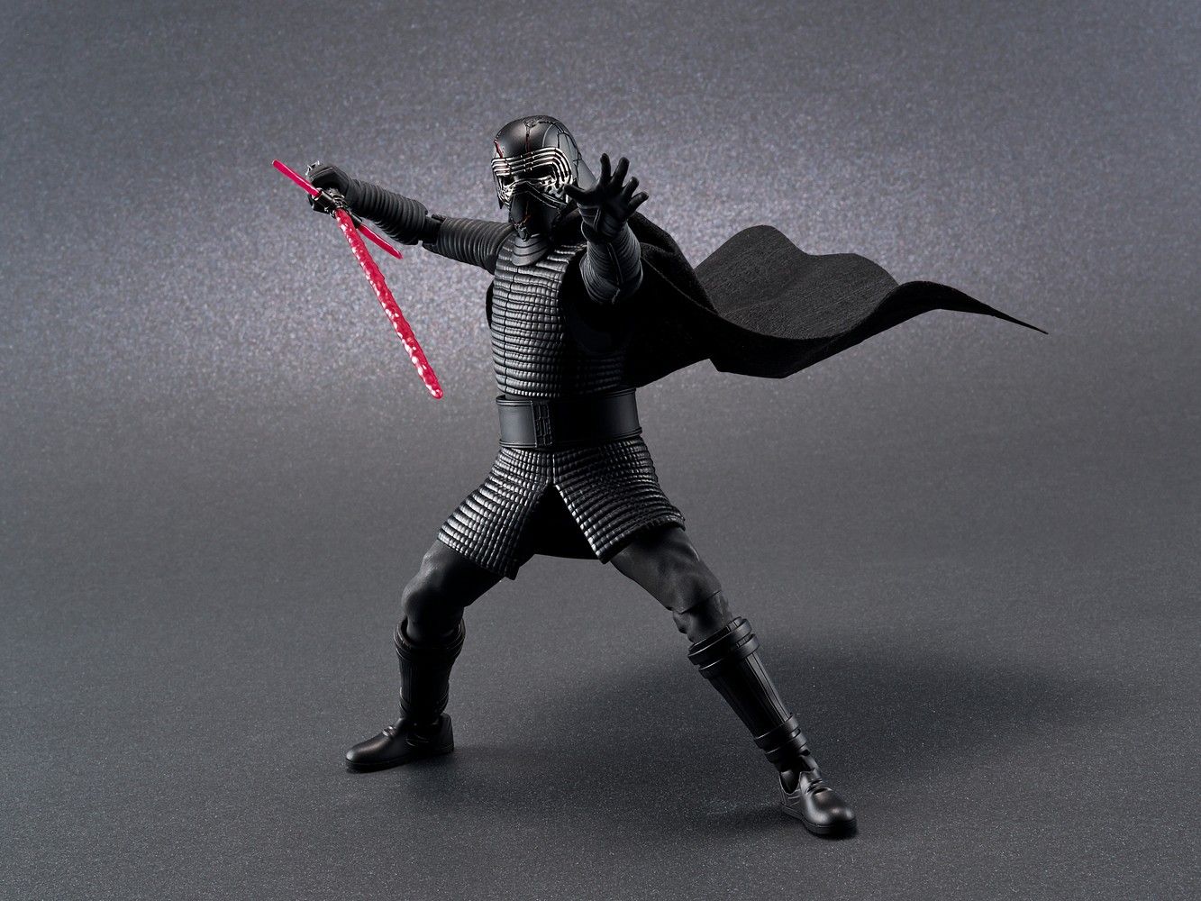 Bandai Star Wars: The Rise of Skywalker 1/12 Kylo Ren Model Kit