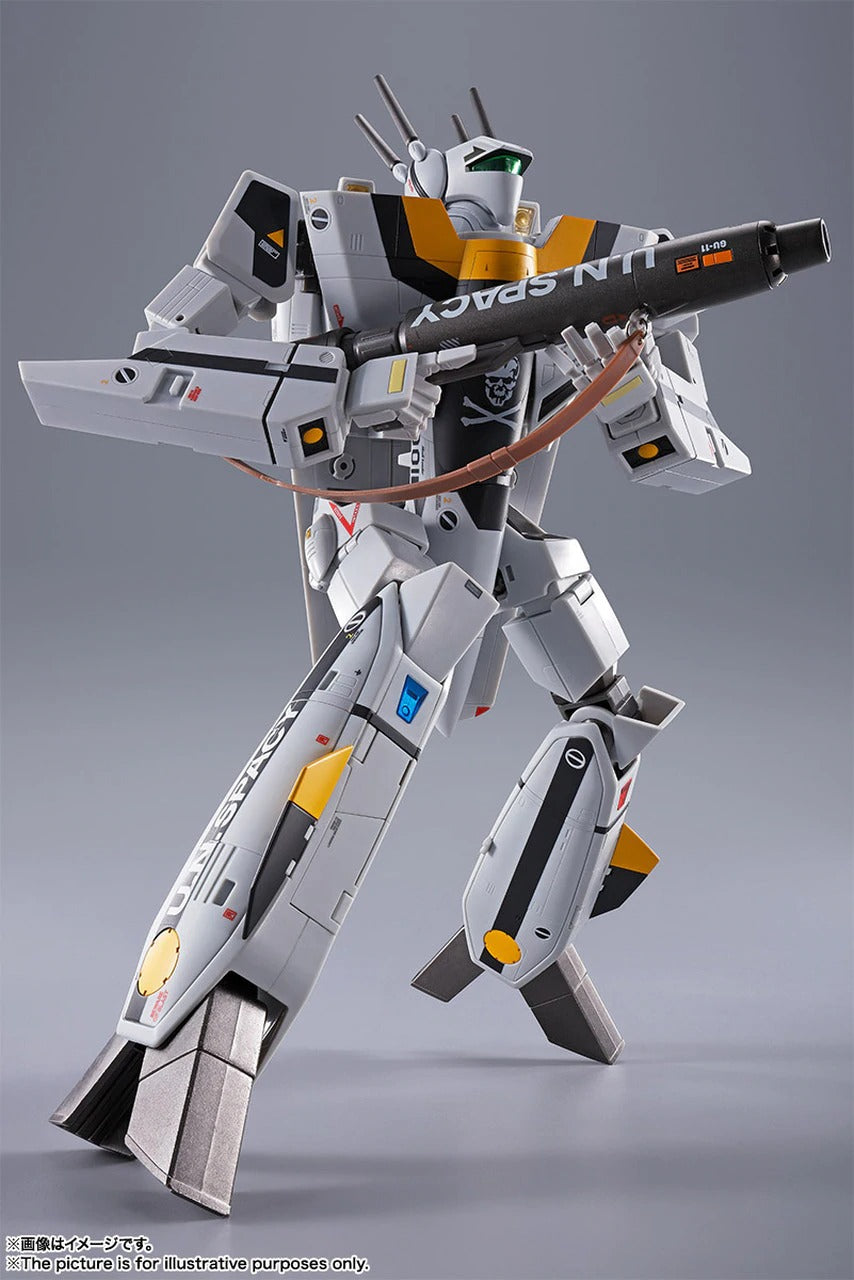 Bandai DX Chogokin Macross VF-1S Valkyrie Roy Focker Special Action Figure w/ 1st Release Bonus