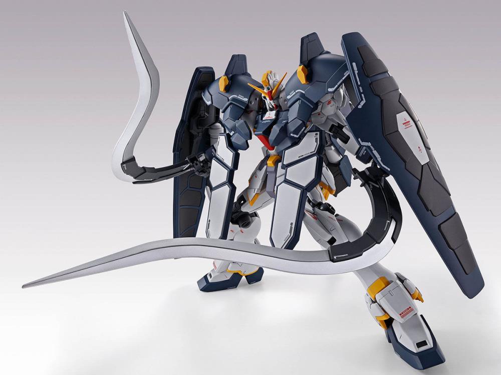 Gundam 1/100 MG Sandrock EW Armadillo Unit  Model Kit Exclusive