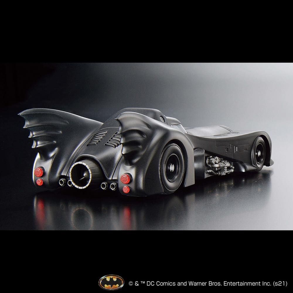 Bandai 1 35 Tim Burton s Batman Batmobile Batman Ver. Model Kit