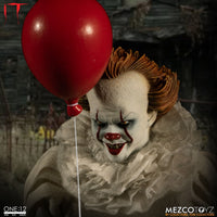 Mezco Toys One:12 Collective: IT: Pennywise Action Figure 3