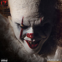 Mezco Toys One:12 Collective: IT: Pennywise Action Figure 10