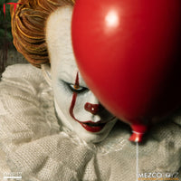 Mezco Toys One:12 Collective: IT: Pennywise Action Figure 11