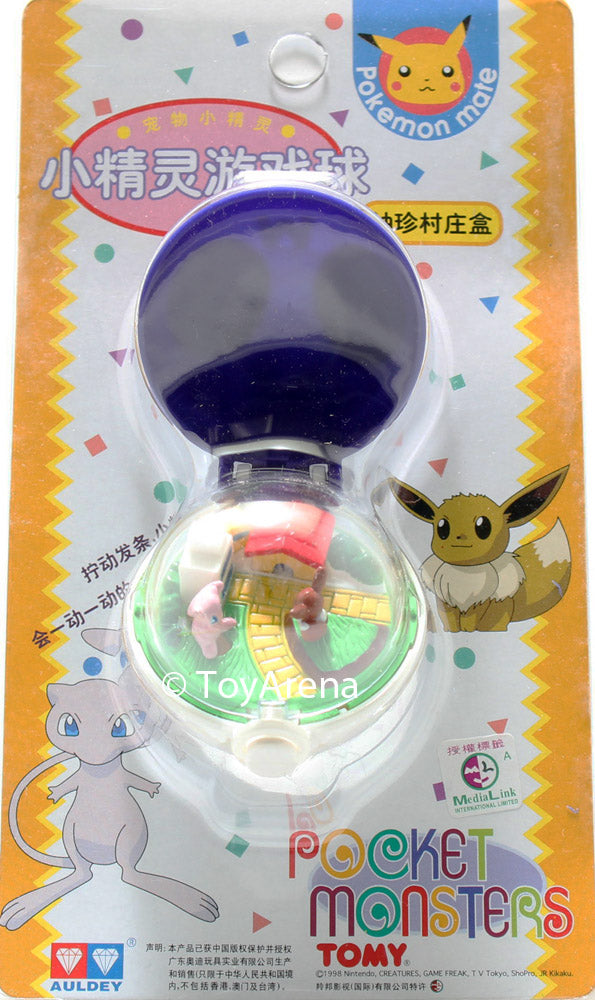 Auldey Tomy Pokemon Wind-Up Pokeball Mew & Eevee Keychain