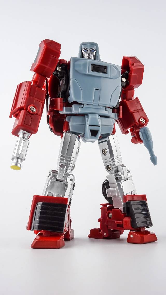 X-Transbots MM-VI (MM-06) Boost (Toy Version) Action Figure 2