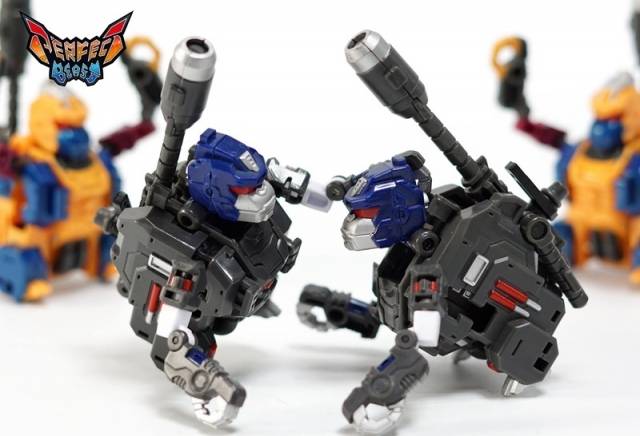 Perfect Effect PC-19B Perfect Combiner Black Beast Gorira 2-Pack Action Figure 1